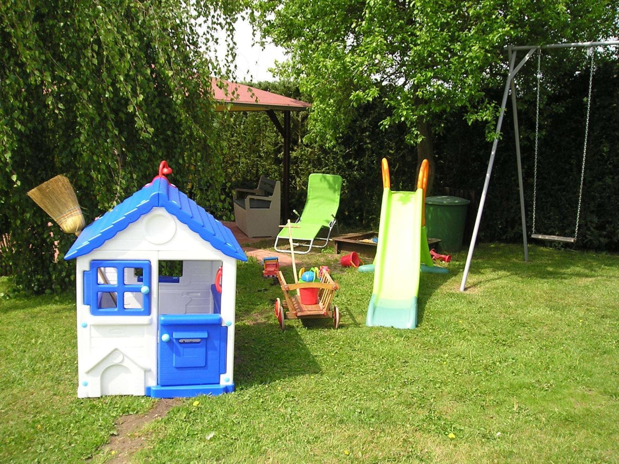 Snug Apartment In Kr Pelin Germany Klein Nienhagen Luaran gambar